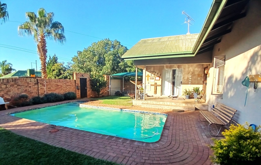 3 Bedroom Property for Sale in Albertynshof Northern Cape